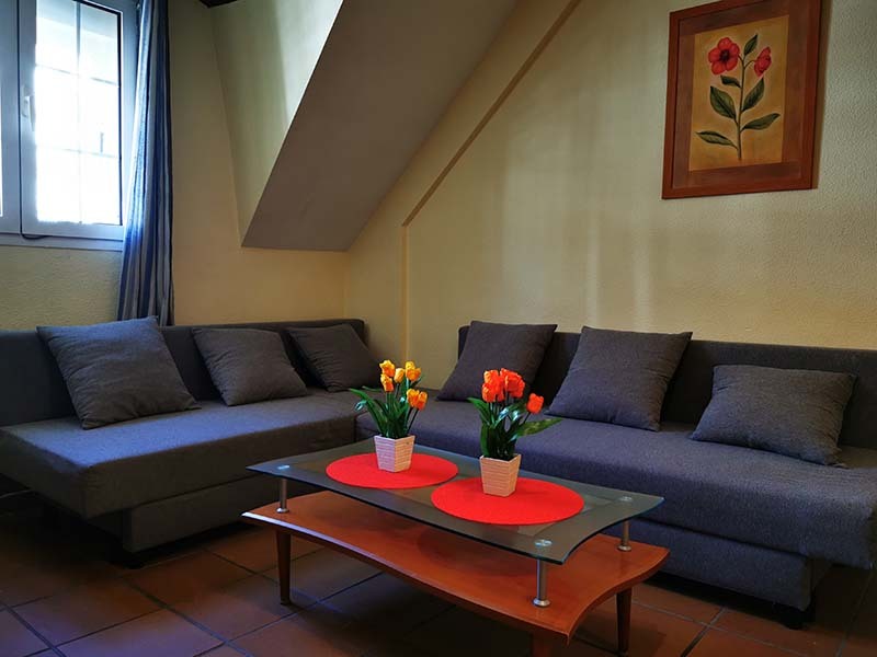 varwwwvhostsaviratodesign.comimedaapartamentos.es .aviratodesign.comwp contentuploads53.jpg